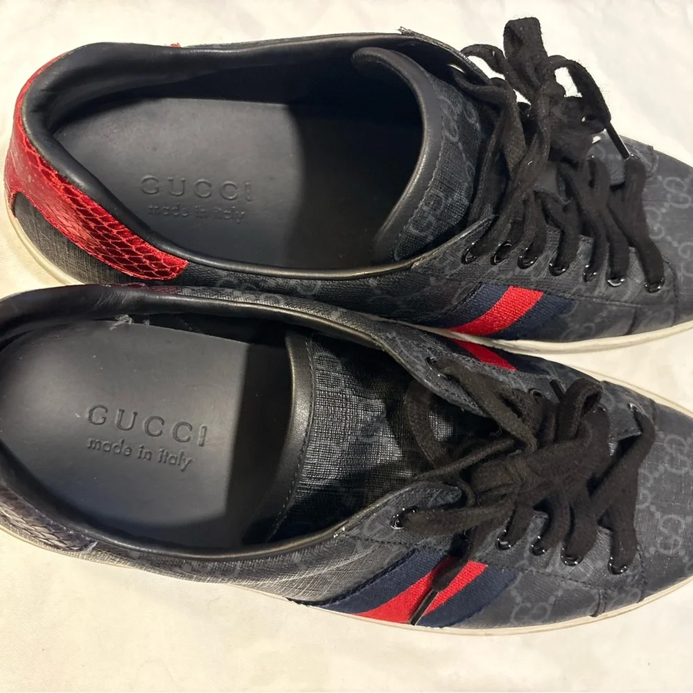 Gucci Ace GG Supreme Men’s Sneakers Black Red Blue Size 9.5